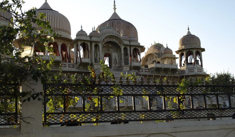 Bikaner to Mandawa Tour Planning: Benefits of Hiring a Local DMC