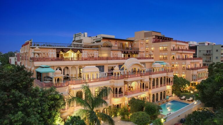 Jaipur Premium Stays: Collaborate with a DMC to Offer Royal Experience of Jaipur