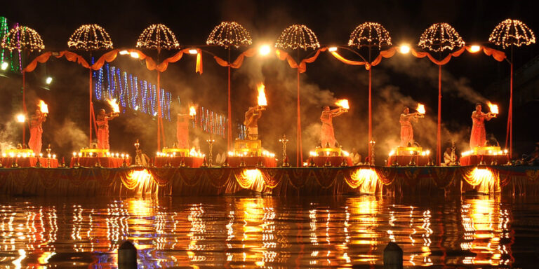 Celebrate Diwali Festival in Uttar Pradesh Using Specialized Tour Packages by DMC